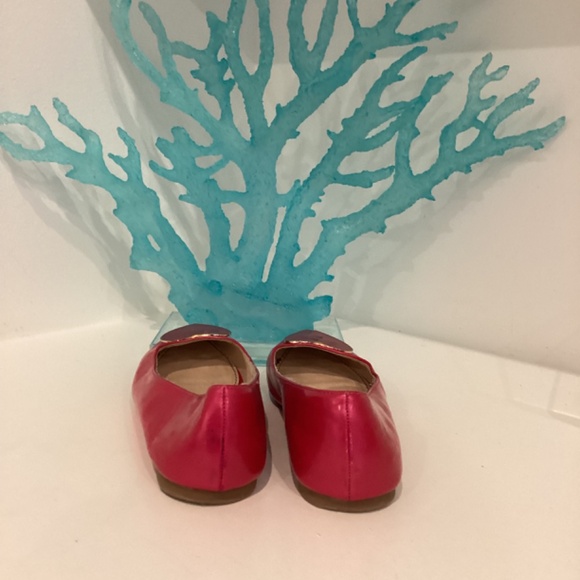 STEVIES GIRLS FAUX PATENT LEATHER PINK HEART EMBELLISHMENT FLATS SHOES SZ 3 - Picture 5 of 7